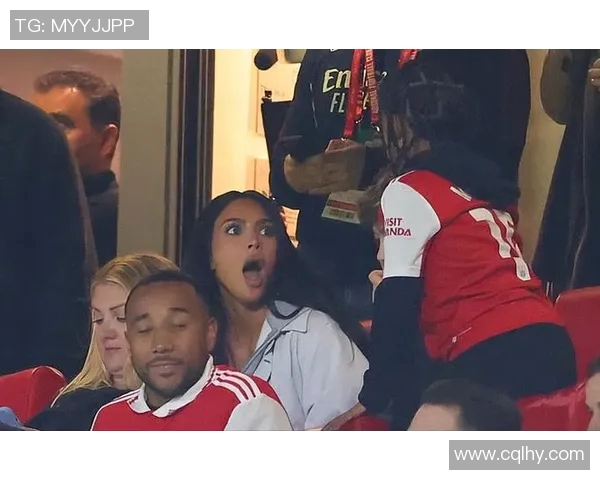 女人追星足球明星的热潮背后揭示的情感与梦想交织的故事